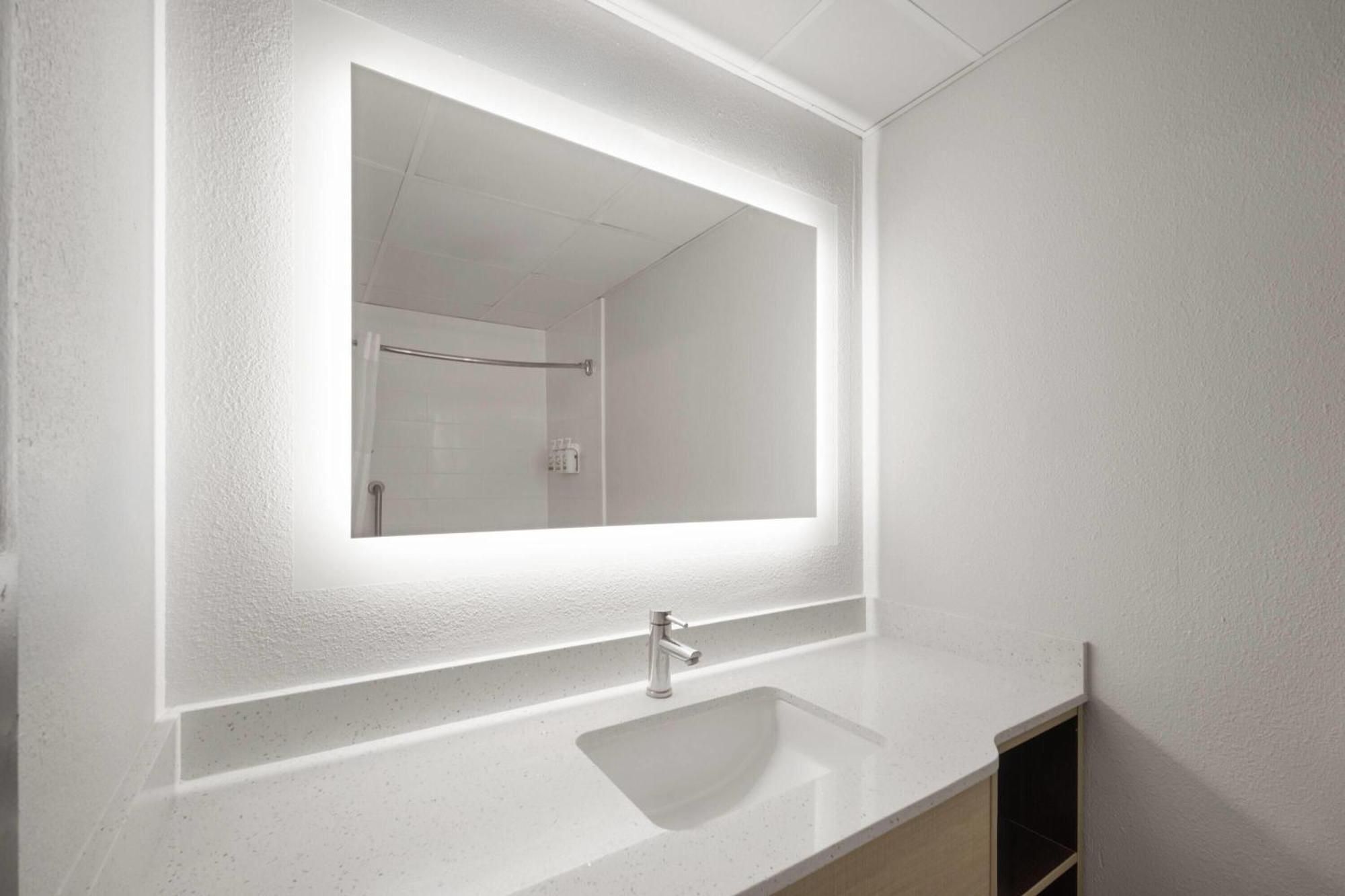 Wingate By Wyndham Savannah Gateway Ngoại thất bức ảnh