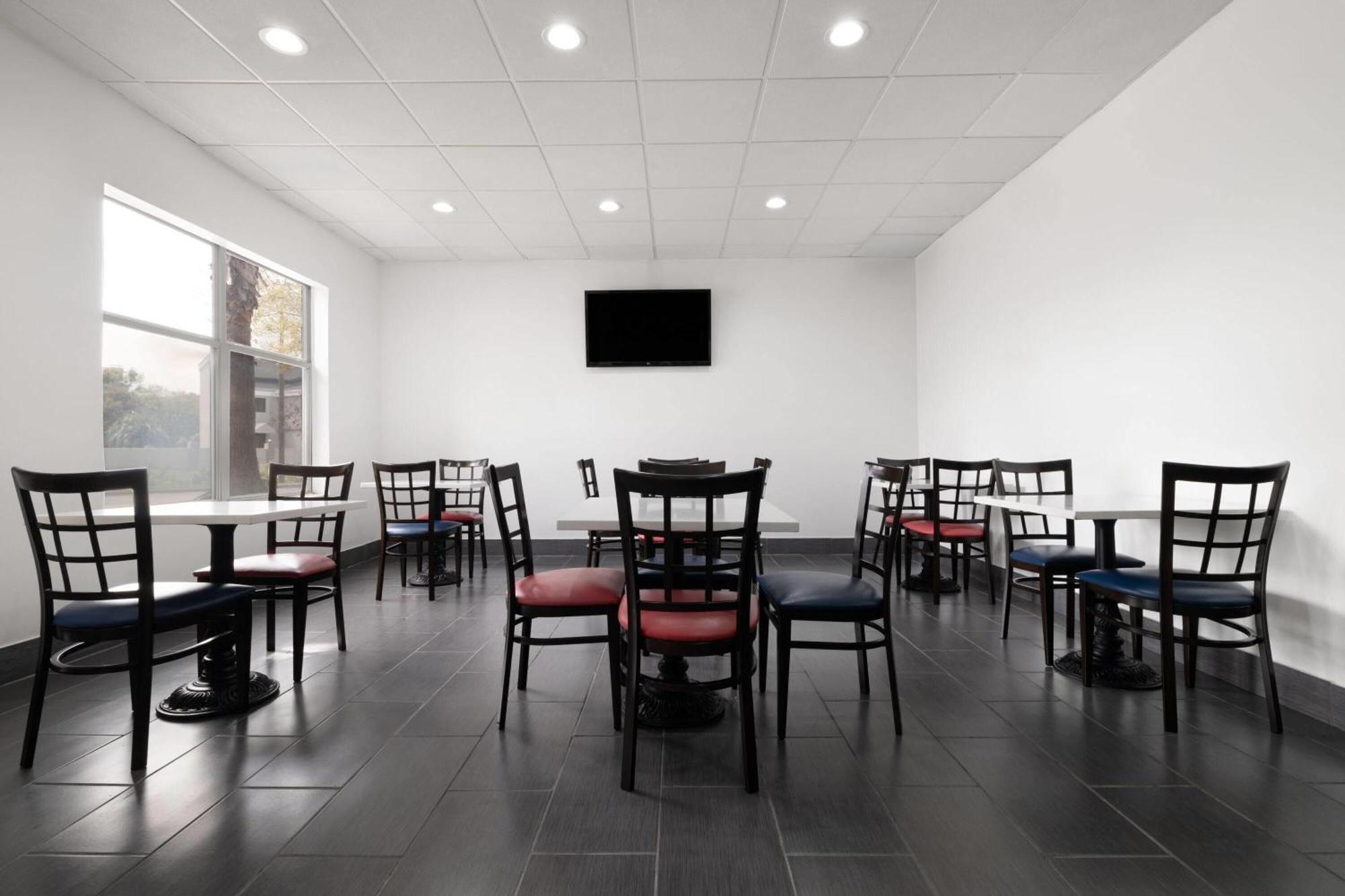 Wingate By Wyndham Savannah Gateway Ngoại thất bức ảnh